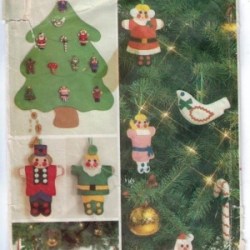 3413 UK XMAS FELT HOLIDAY ORNMENT, WALL HANG,SKIRT PATTERN